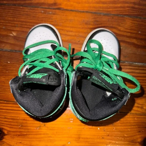 Air Jordan Retro 1 “Lucky Green” - Picture 3 of 4